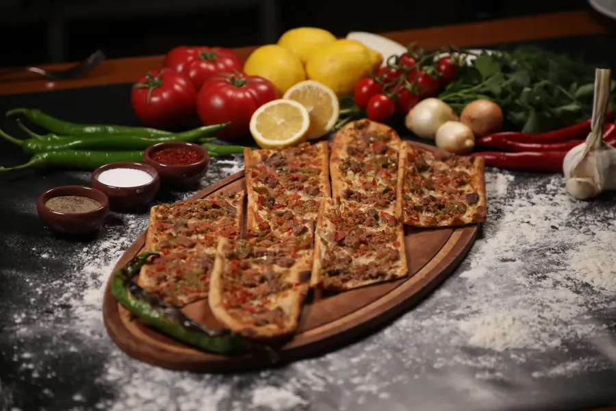 Konya usulü bıçak arası pide